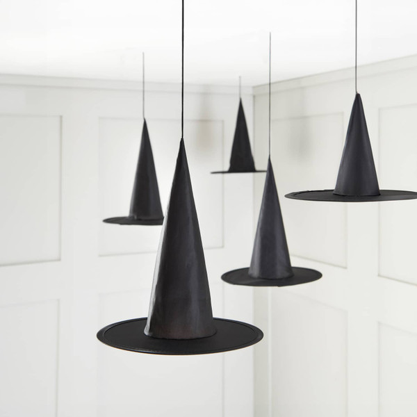 Hanging Witch Hats 8pk