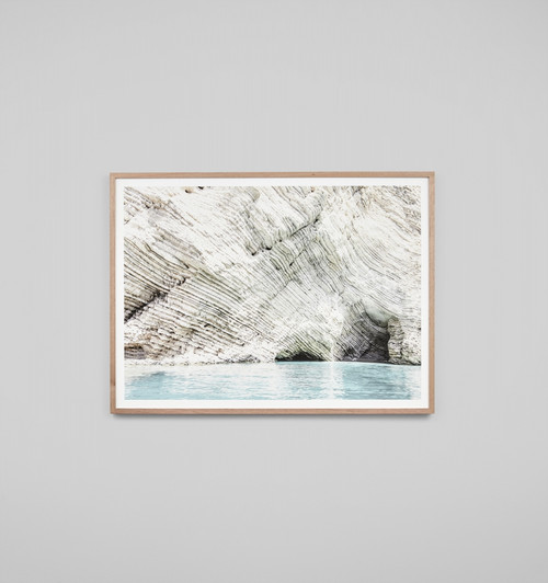 WHITE CLIFF - 159 x 113cm