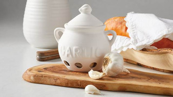 GARLIC KEEPER
