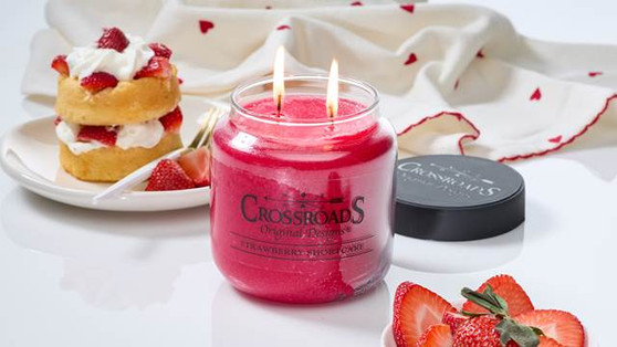 STRAWBERRY SHORTCAKE 16OZ JAR CANDEL