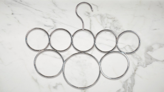CIRCLES SCARF HANGER