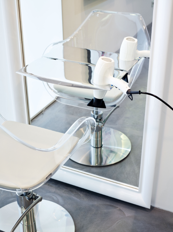 Maletti Plexi Fume Styling Chair