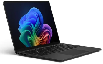 Black Microsoft Surface Laptop 7th edition 15in