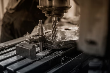 How Carbide End Mills Improve CNC Machining Performance