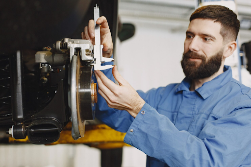 Simple Ways to Reduce Tool Breakage in CNC Machining