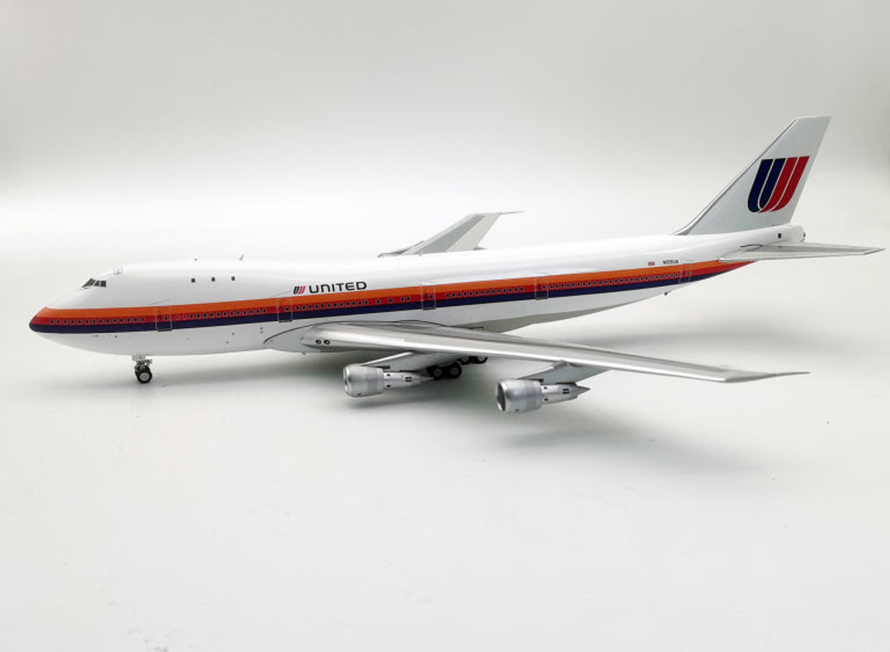 United Airlines Boeing 747-100 N155UA with stand IF741UA1222