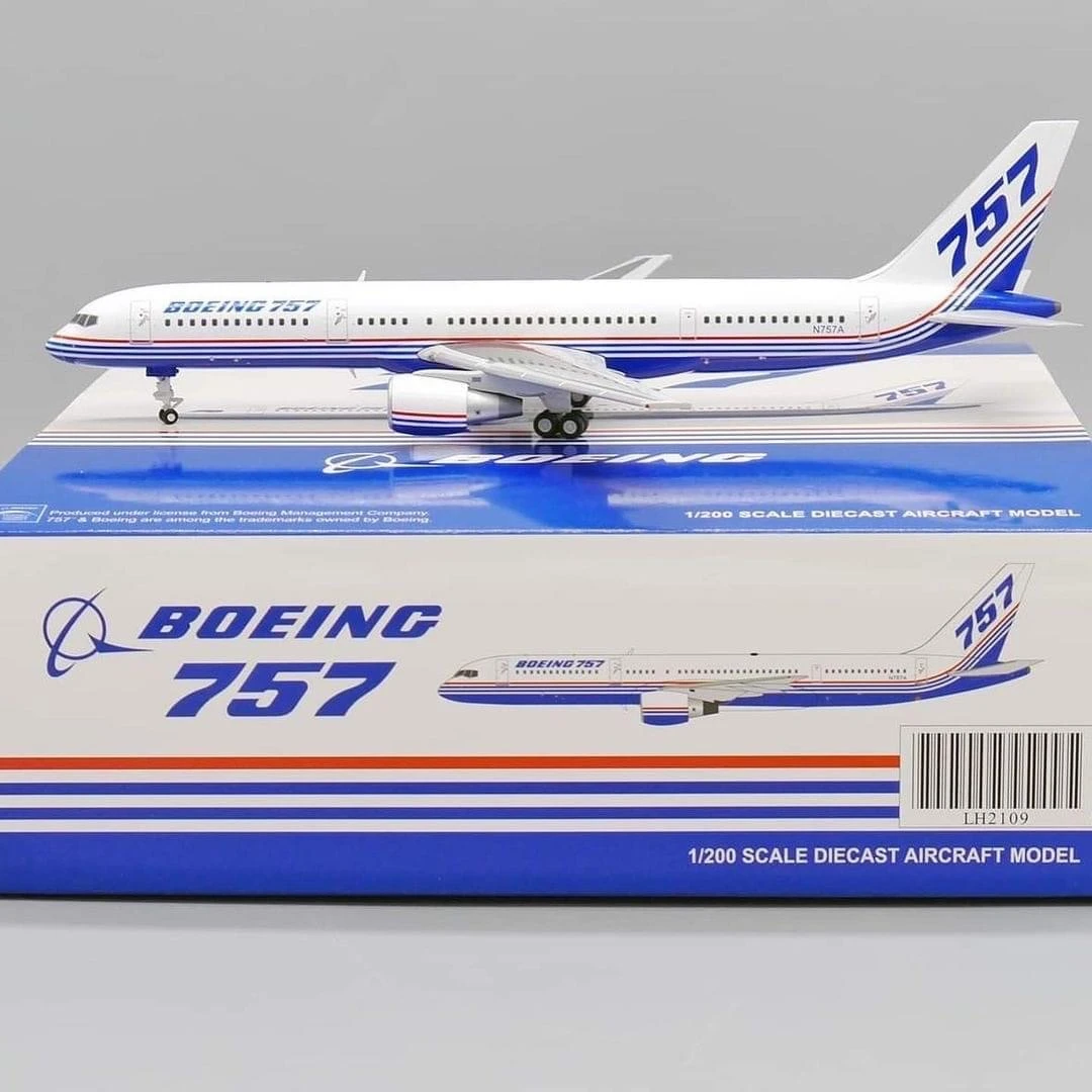 Boeing House Color B757-200 N757A LH2BOE109 1:200