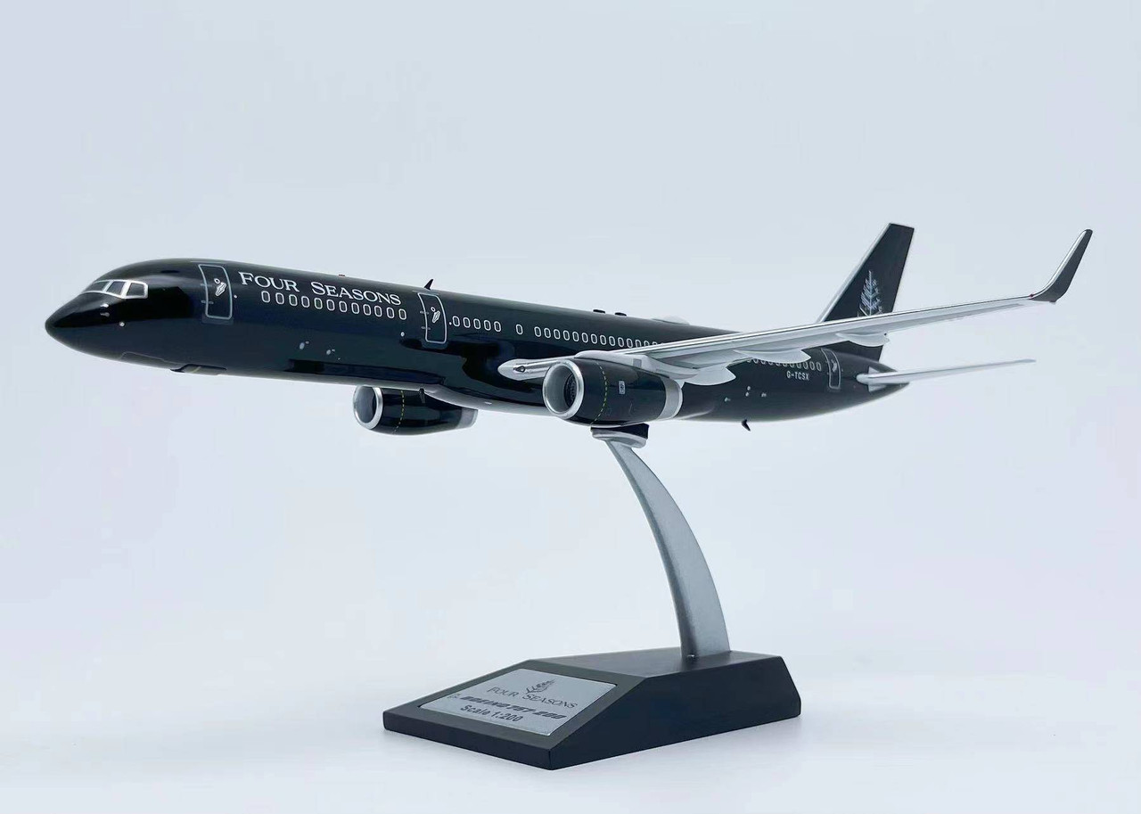 Four Seasons (Tag Aviation) Boeing 757-2K2 G-TCSX KJ-B752-051 1:200