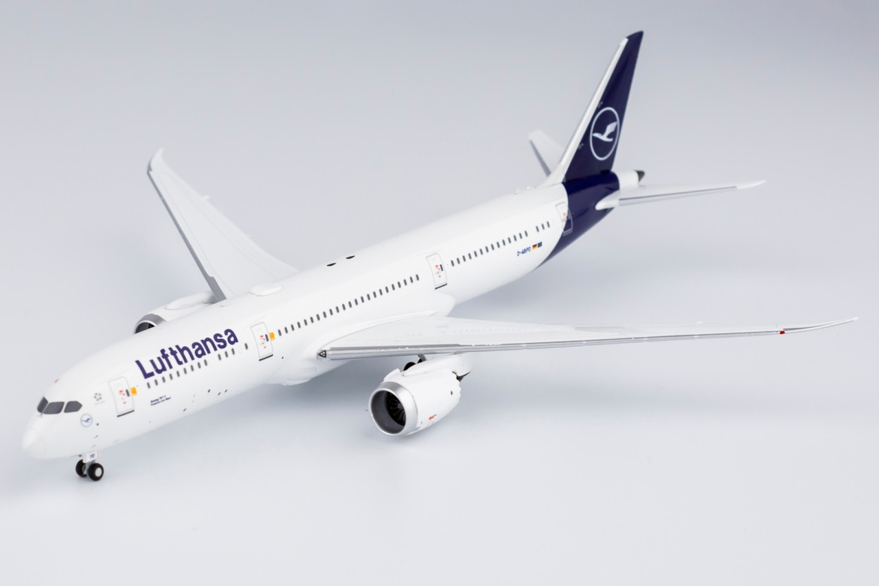 NG Models Lufthansa 787-9 Dreamliner D-ABPD 55093 1:400
