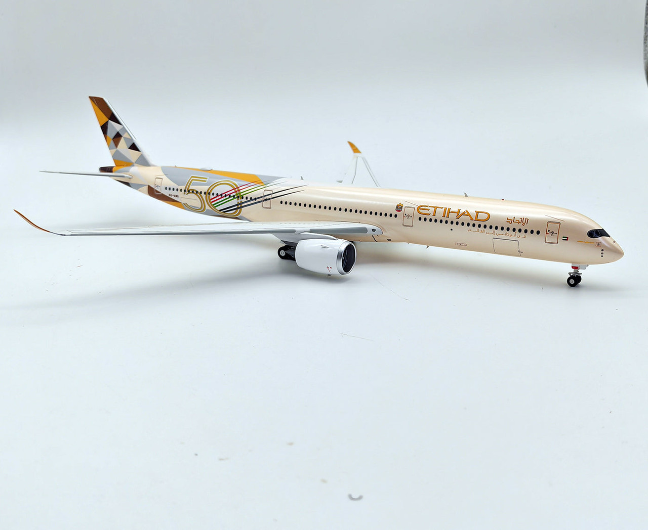 Inflight200 ETIHAD A350-1000 A6-XWB IF35XEY0423 1:200
