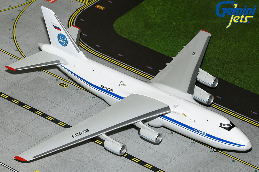 GeminiJets 1:200 ロシアAF An-124 RA-82035 Gemini200 Russian Federation Air Force An-124 RA-82035 **NEW MOULD