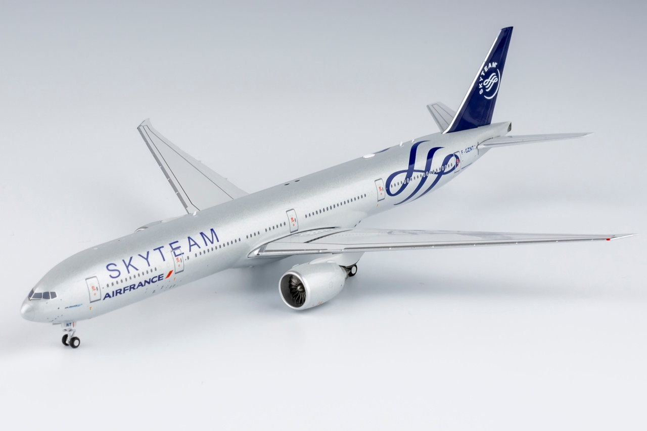 NG Models Air France 777-300ER SkyTeam cs F-GZNT 73019 1:400