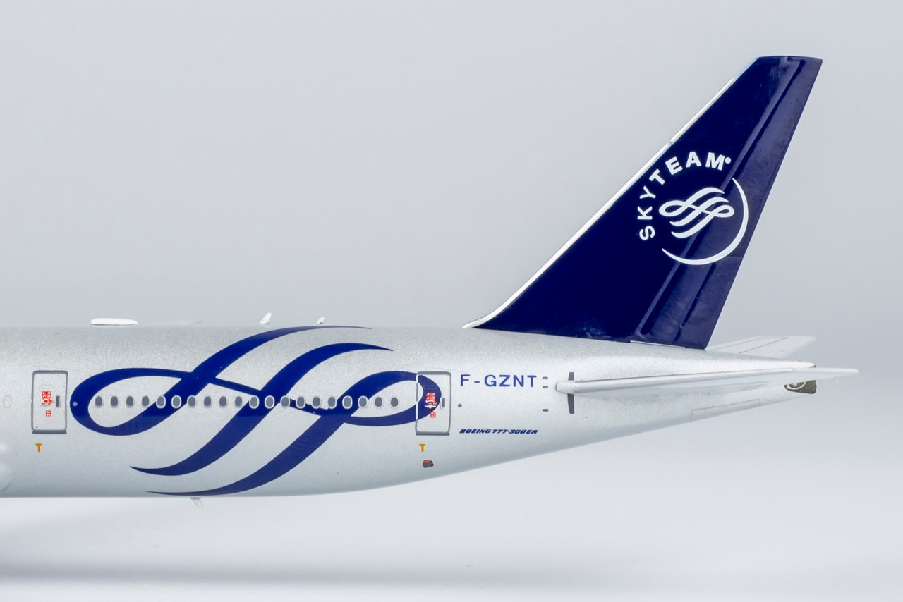 NG Models Air France 777-300ER SkyTeam cs F-GZNT 73019 1:400