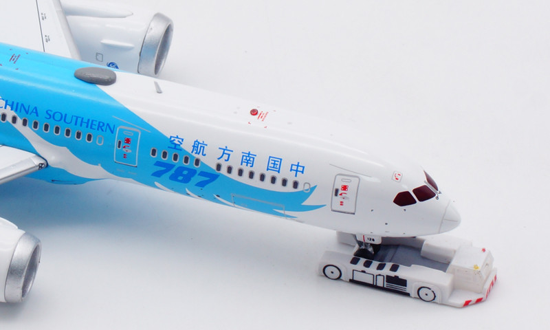Aviation400 China Southern Airlines Boeing 787-9 Dreamliner B-1128