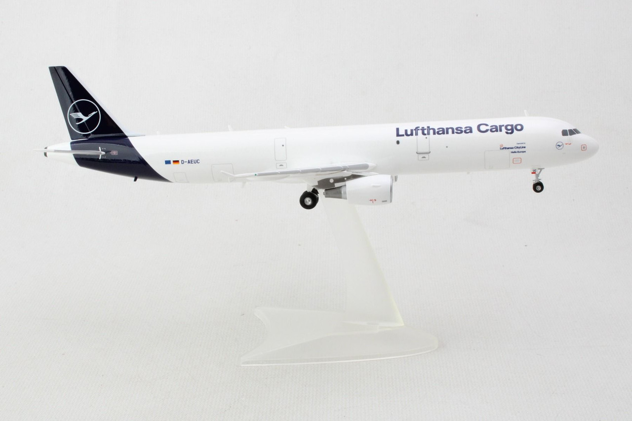 ルフトハンザカーゴ 777F D-ALFG 1/400 ルフトハンザカーゴ 777F D-ALFI 1/400 - メルカリ