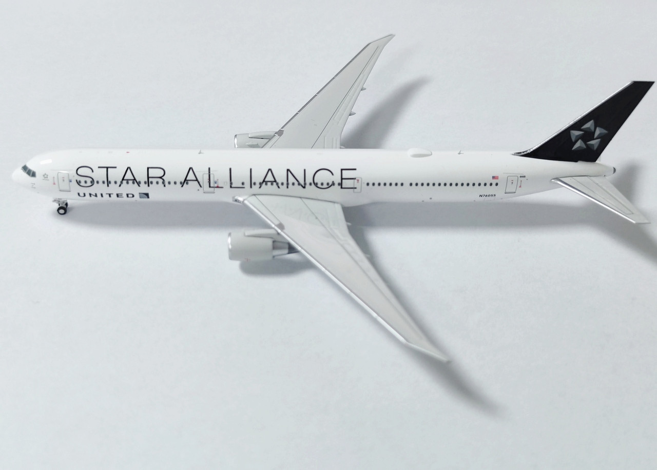 United Airlines (Star Alliance) B767-424ER N76055 52362 1:400