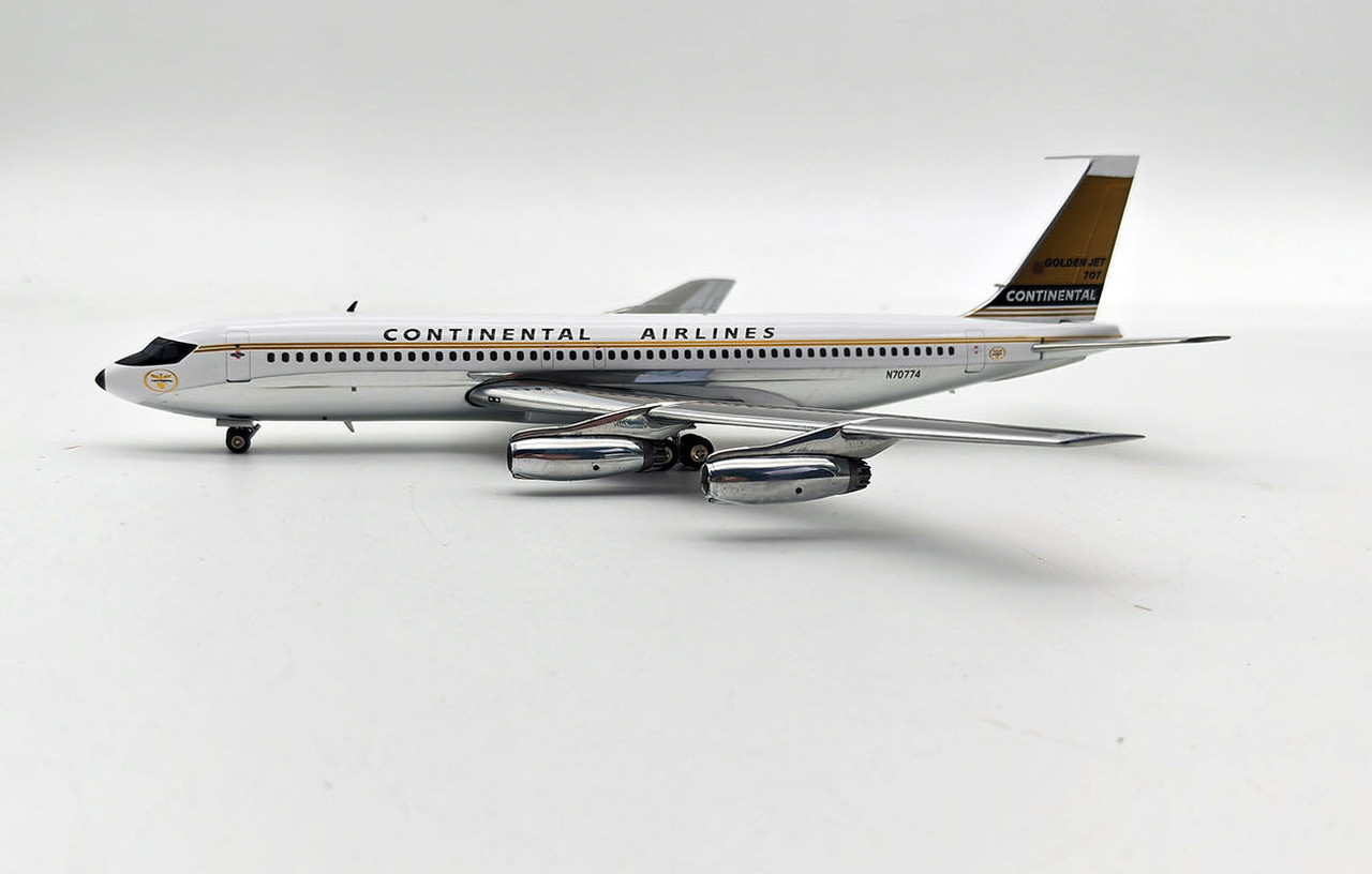Inflight200 Continental Airlines Boeing 707-124 N70774 with stand
