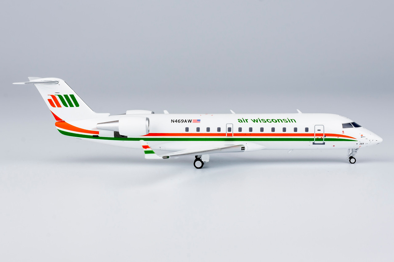 NG Models United Express (Air Wisconsin) CRJ-200LR N469AW 52066 1:200