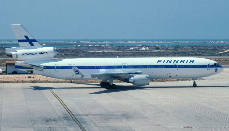 Phoenix Models Finnair MD-11 OH-LGD PH4FIN2477 1:400