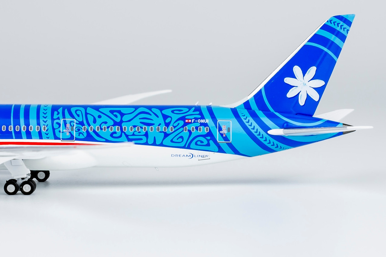 NG Models Air Tahiti Nui 787-9 Dreamliner 