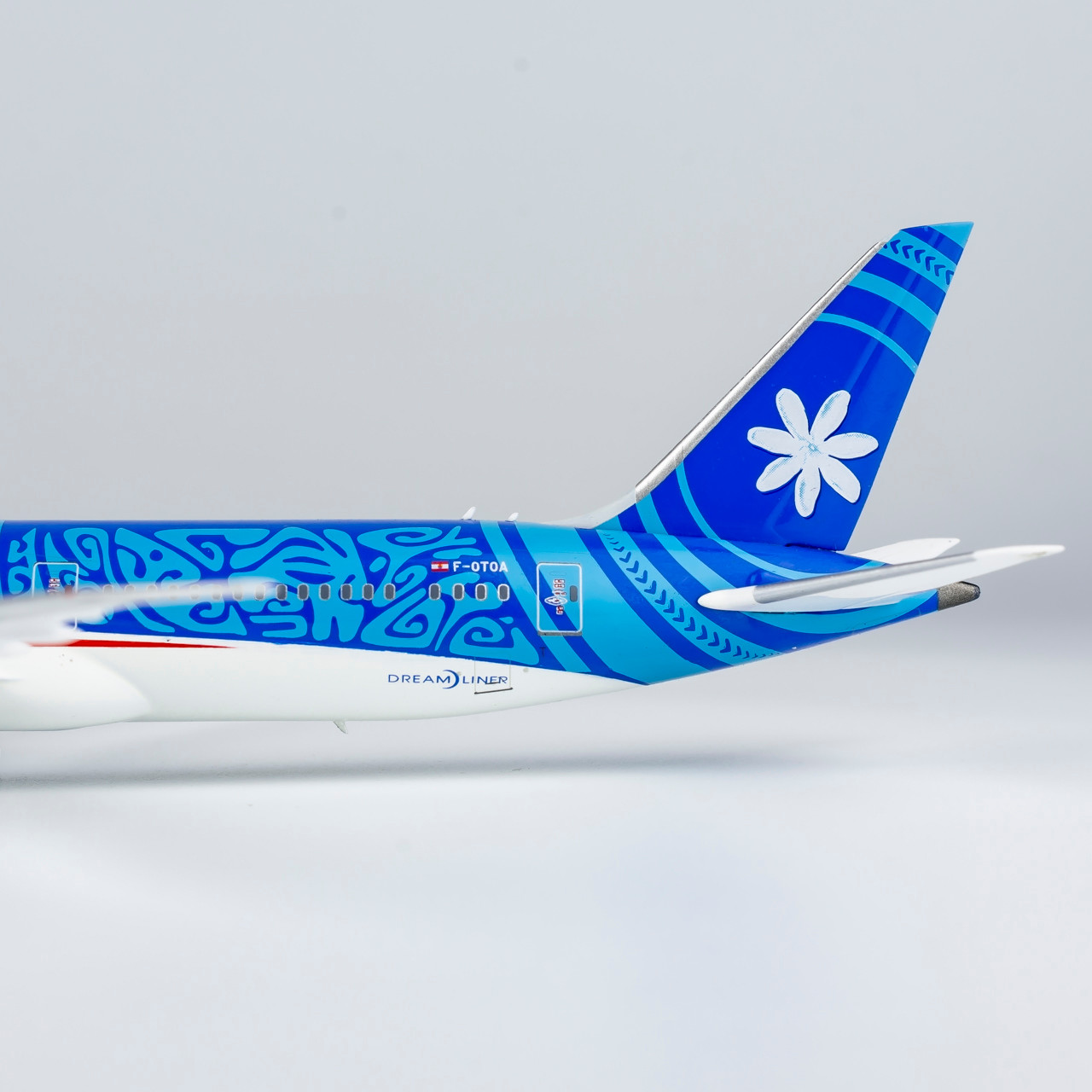 NG Models Air Tahiti Nui 787-9 Dreamliner 