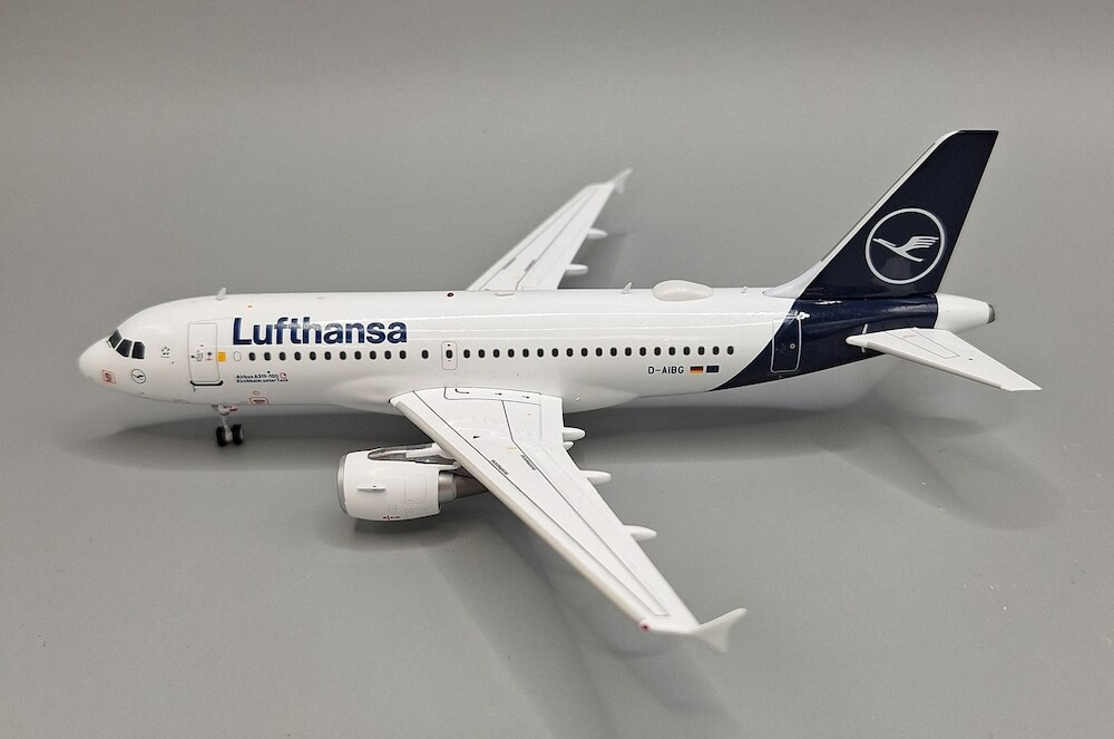 Lufthansa A319-112 D-AIBG JF-A319-020 1:200