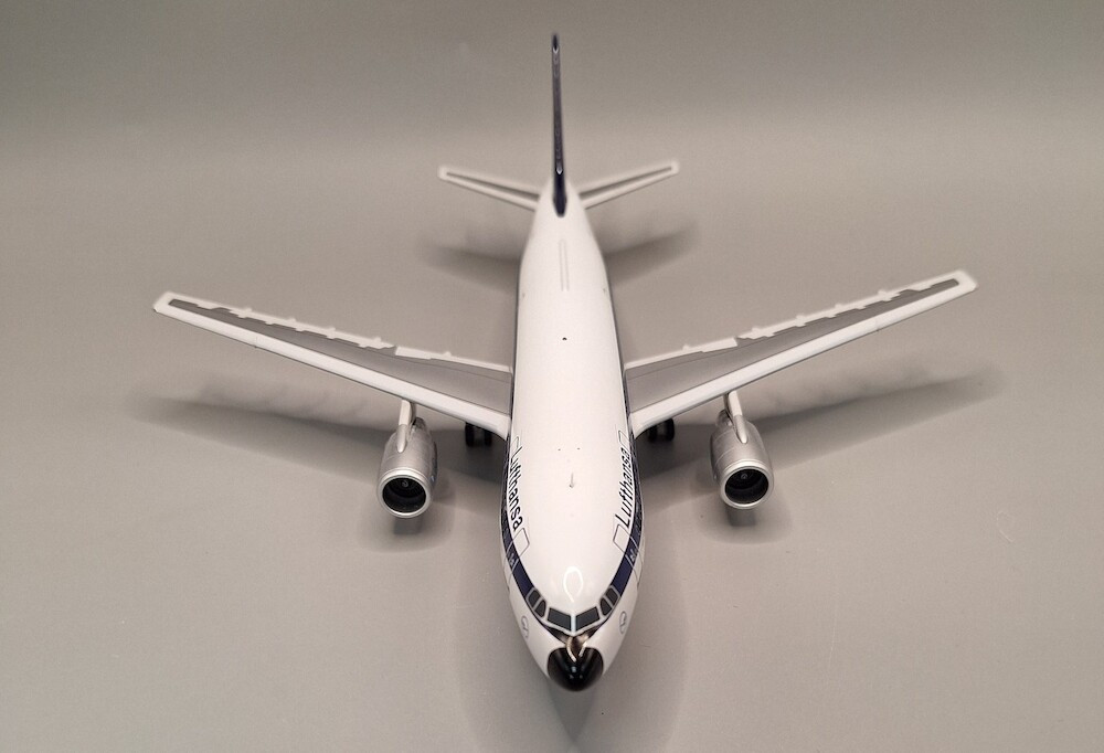Lufthansa Airbus A300 D-AIAC 1/200 激レア Lufthansa A300B2-1C D-AIAC JF-A300-001 1:200