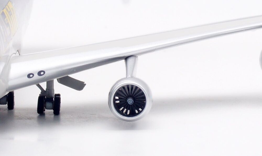 InFlight200 Atlas Air Boeing 747-243B(SF) Polished Reg: N516MC