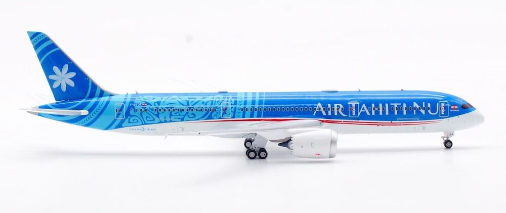 Aviation400 Air Tahiti Nui Boeing 787-9 Dreamliner F-OTOA