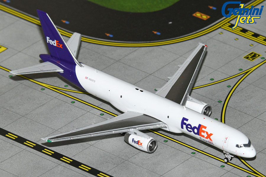 Gemini Jets FedEx Express B757-200SF N921FD GJFDX1993 1:400