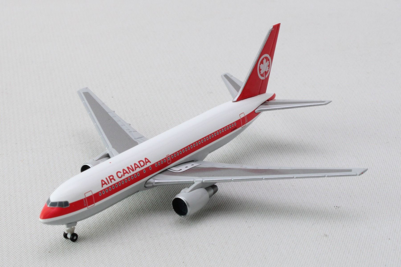 Herpa Wings AIR CANADA Boeing 767-200 HE537377 1:500