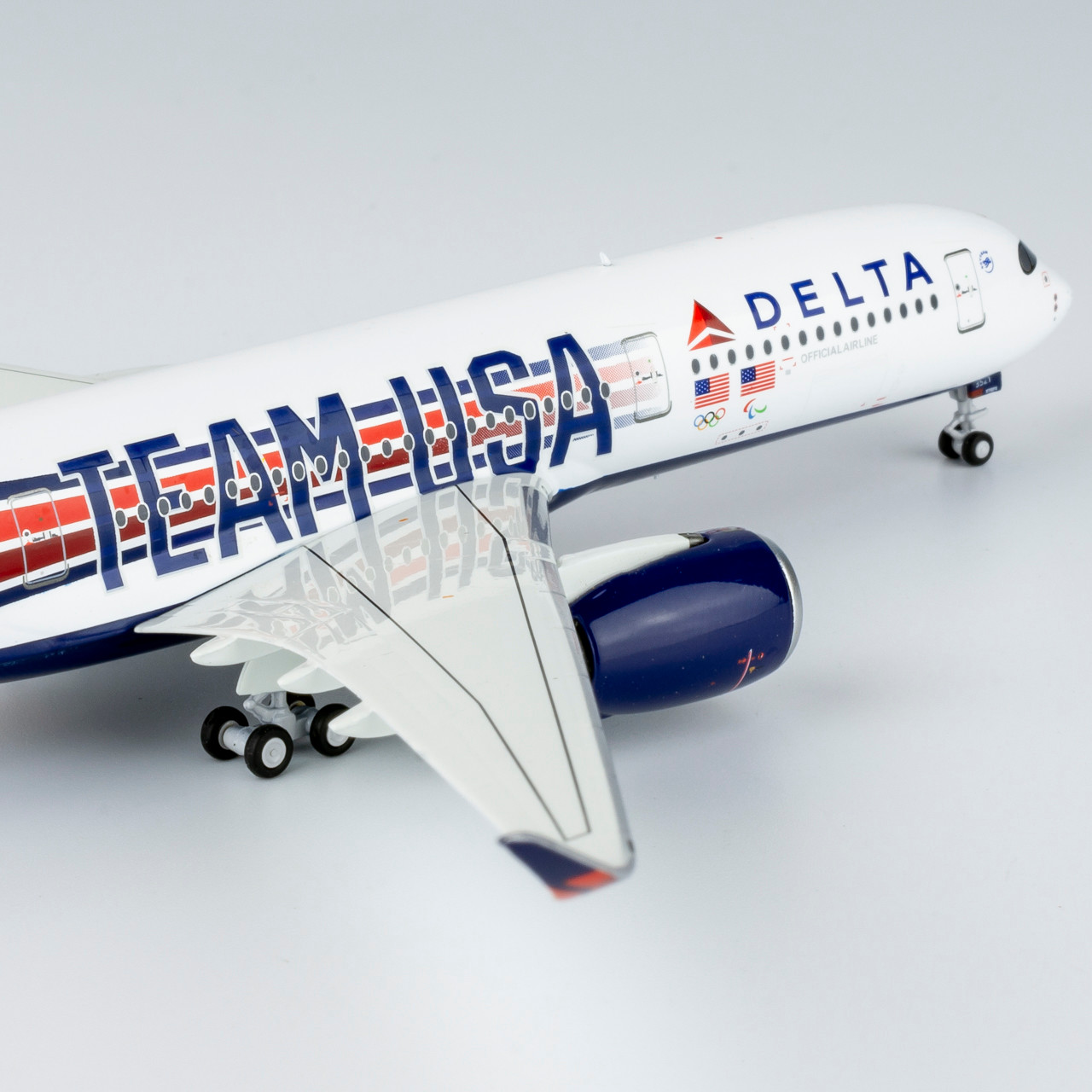 大型1/100超レア極美ANA全日空B767スターアライアンス高級パックミン