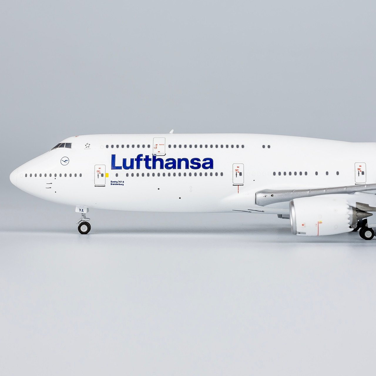 NG Models Lufthansa 747-8 n/c D-ABYA 78027 1:400