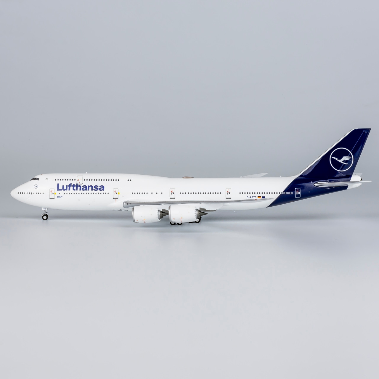 NG Models Lufthansa 747-8 n/c D-ABYC 78028 1:400