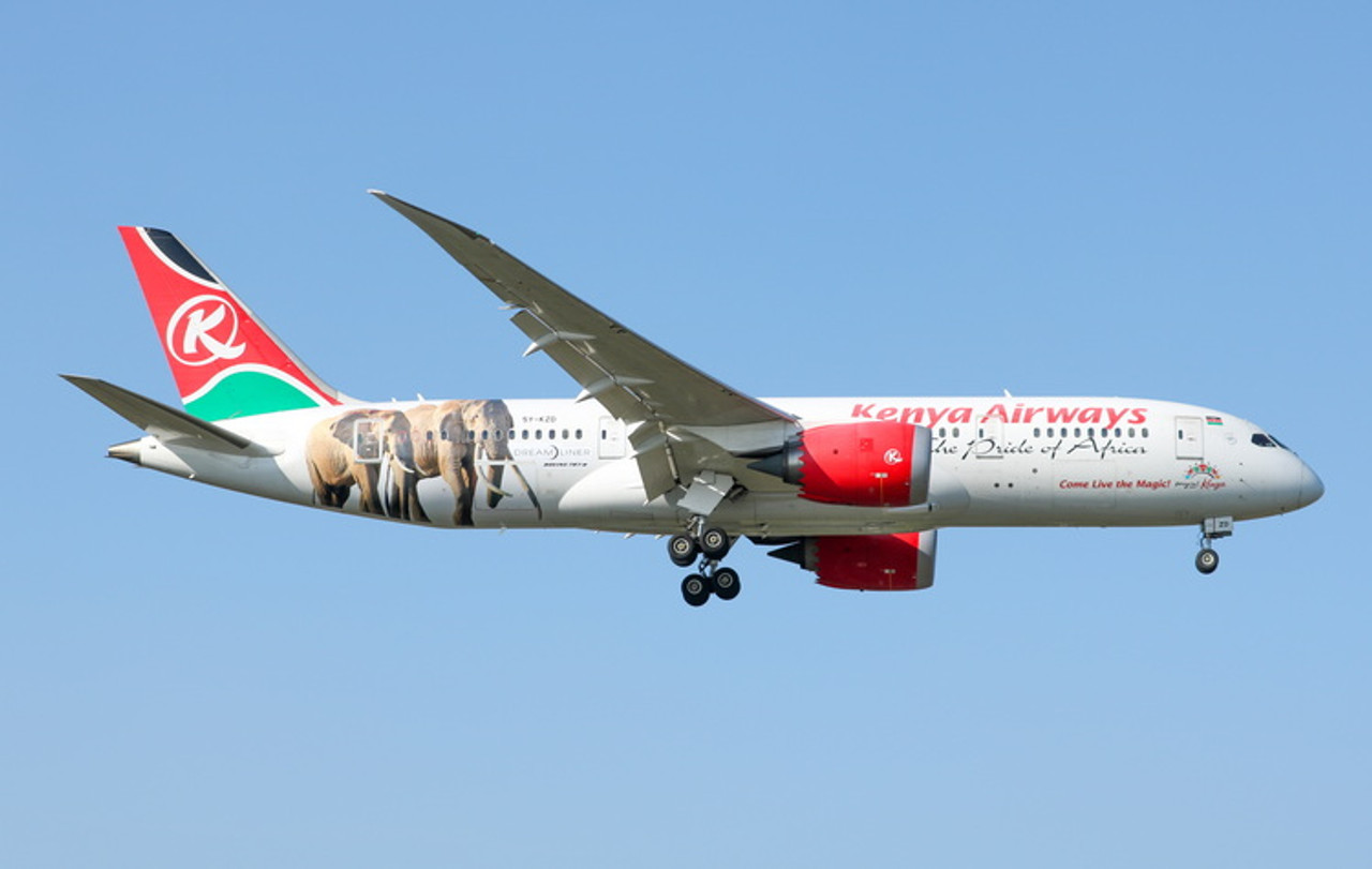 Kenya Airways 787-8 ケニア航空 アフリカ 1:400 ph Phoenix Models Kenya Airways B787-8 Dreamliner Reg# 5Y-KZA