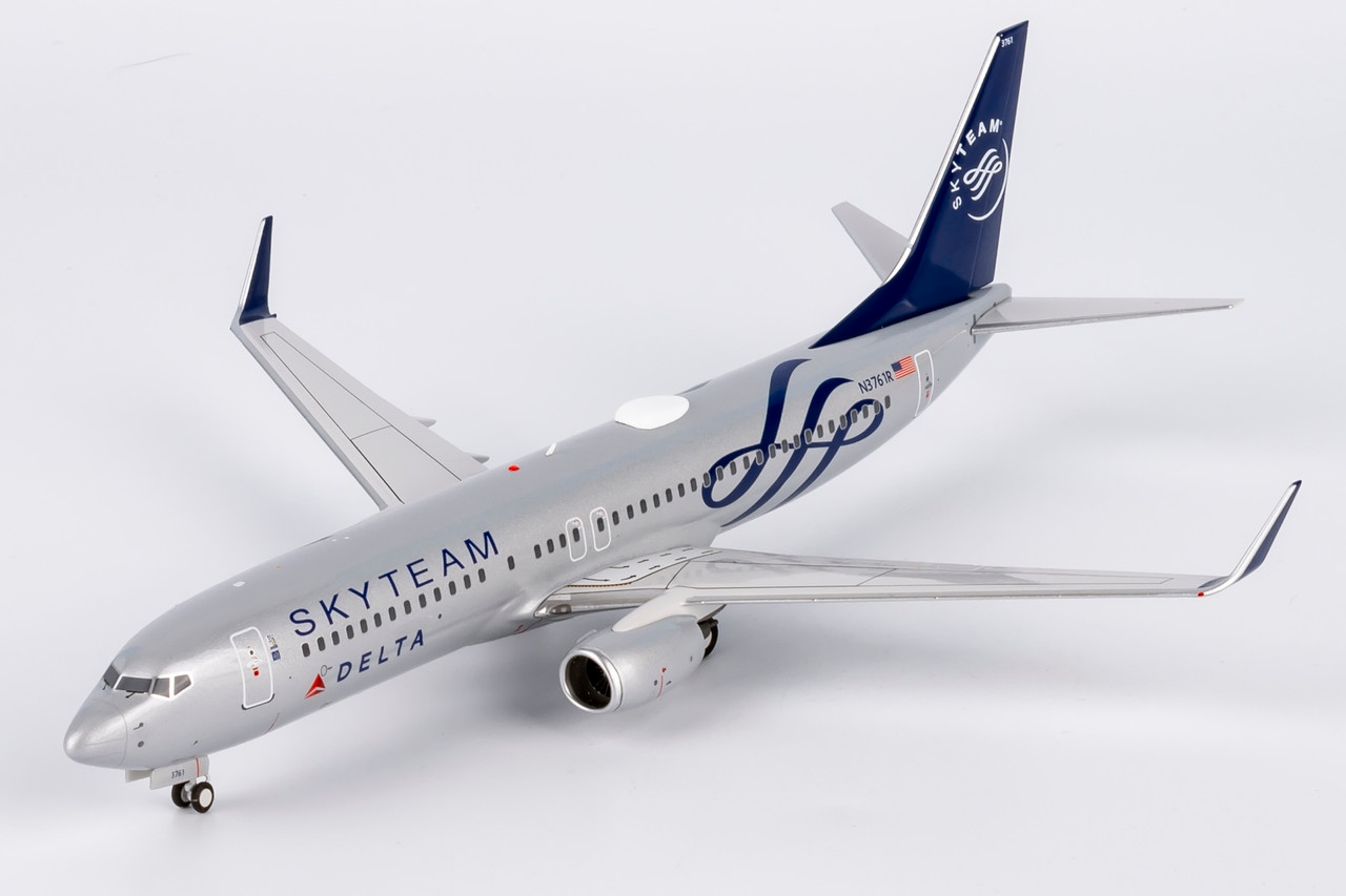 NG Model Delta Air Lines 737-800/w Skyteam c/s; N3761R with stand