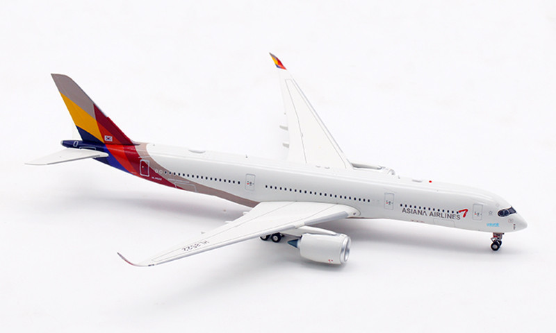 Aviation400 Asiana Airlines Airbus A350-941 HL8522 detachable gear