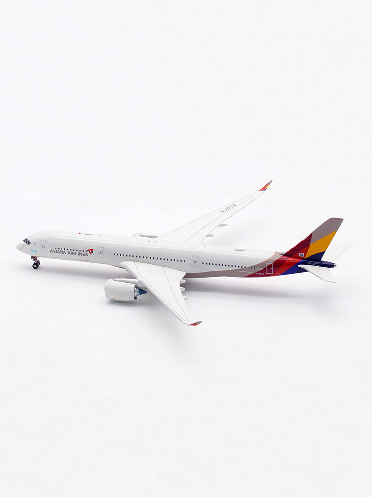 Aviation400 Asiana Airlines Airbus A350-941 HL8522 detachable gear