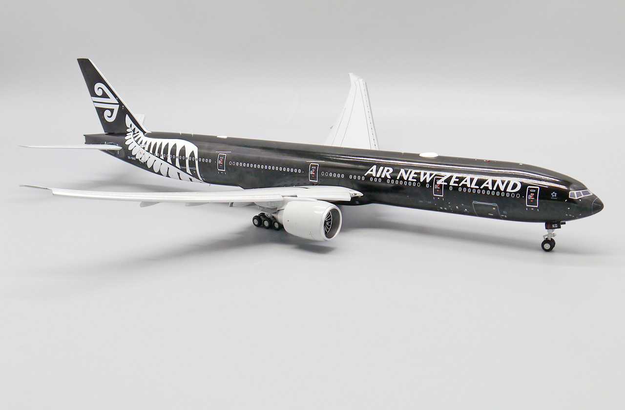セール8/30迄✨非売品✨デルタ航空 777-200LR 1:200 ✨非売品✨デルタ航空 777-200LR 1:200 Novelty Delta Air Lines