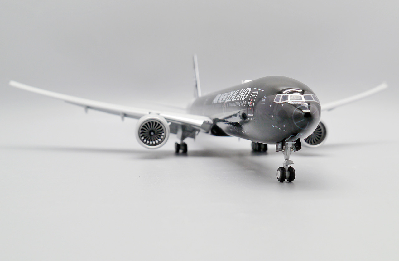 JC Wings Air New Zealand Boeing 777-300ER 