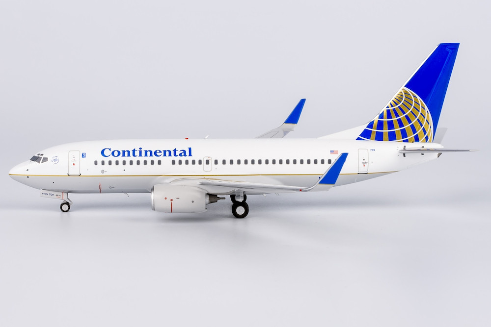 激レア品【未使用】コンチネンタル航空　1:200 737-900 NG Model Continental Airlines 737-700/w N16709 with stand 05012 1:200