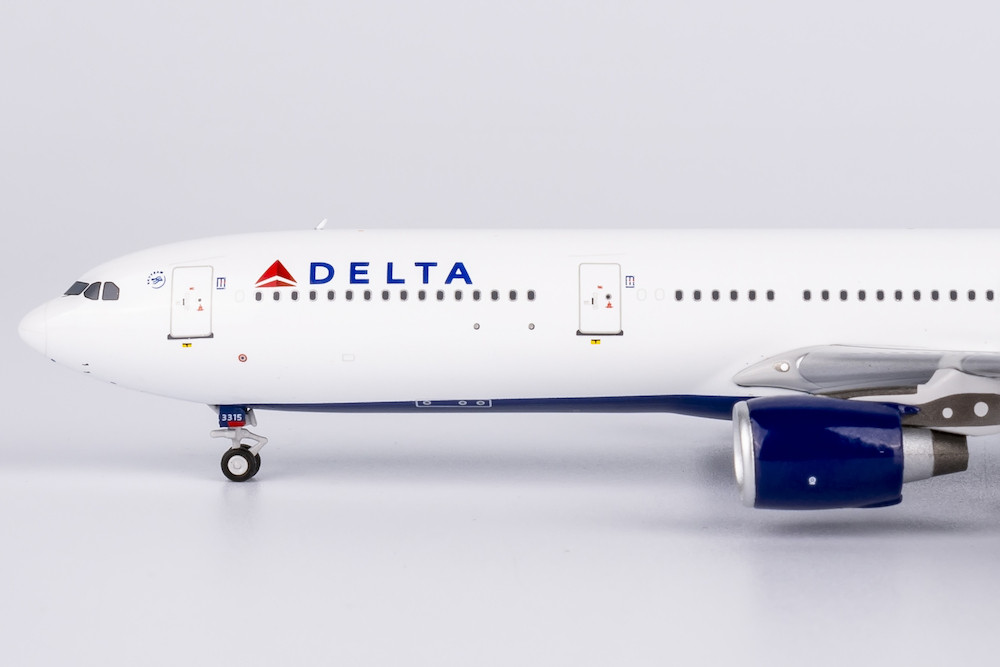 NG Model Delta Air Lines A330-300 N815NW 62068 1:400