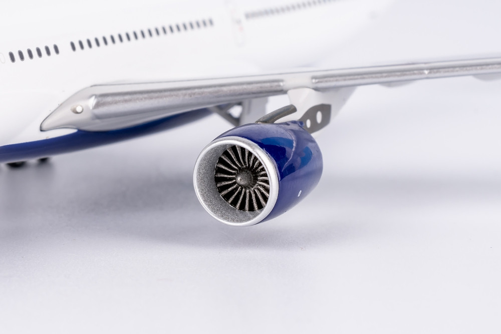 NG Model Delta Air Lines A330-300 N815NW 62068 1:400