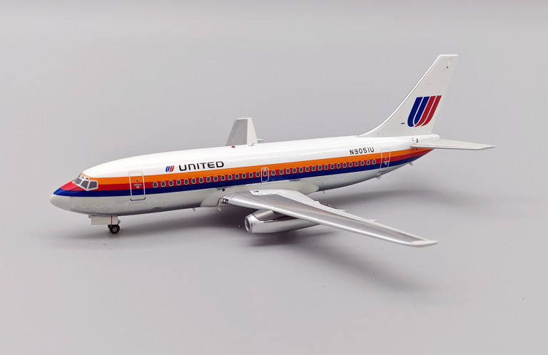Inflight200 UNITED 737-200 N9051U with stand IF732US1224P 1:200