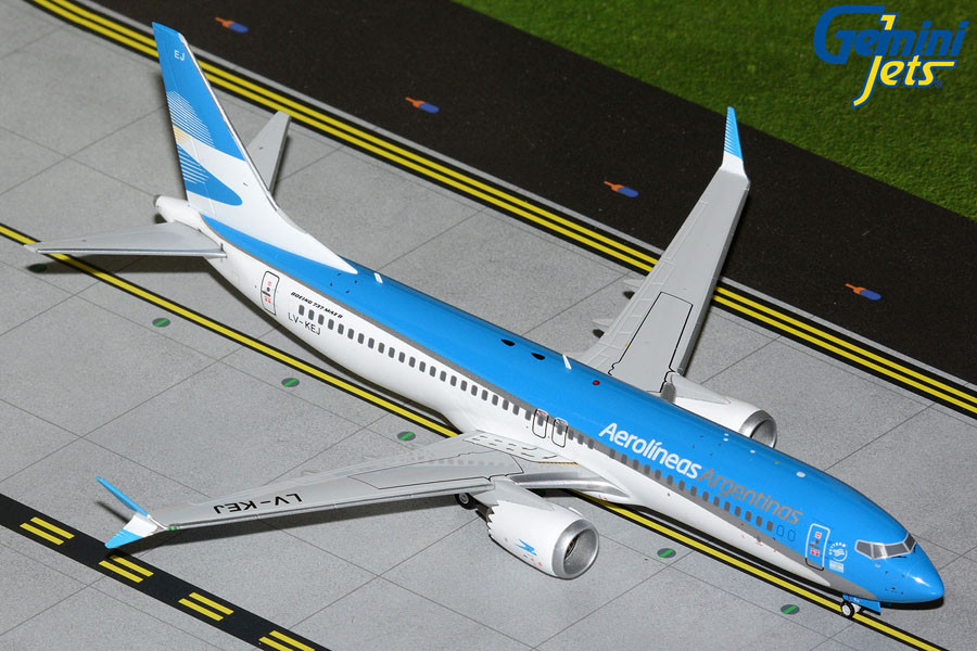 Gemini200 Aerolineas Argentinas 737 MAX 8 LV-KEJ upgraded stand