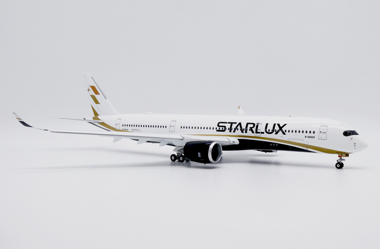 JC Wings Starlux Airlines Airbus A350-900XWB Reg: B-58502 