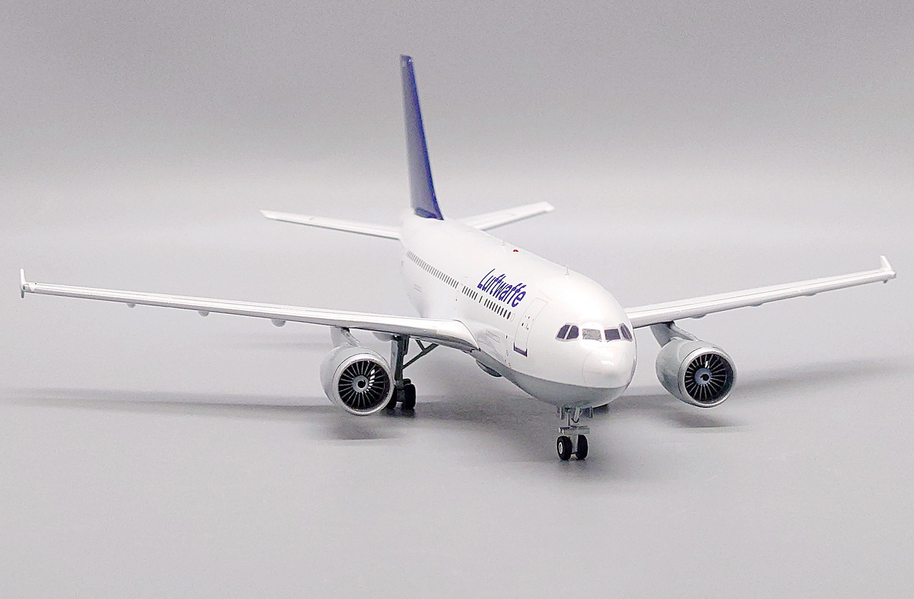 JC Wings Luftwaffe Airbus A310-300 Reg: 10+24 With Stand XX20004 1:200