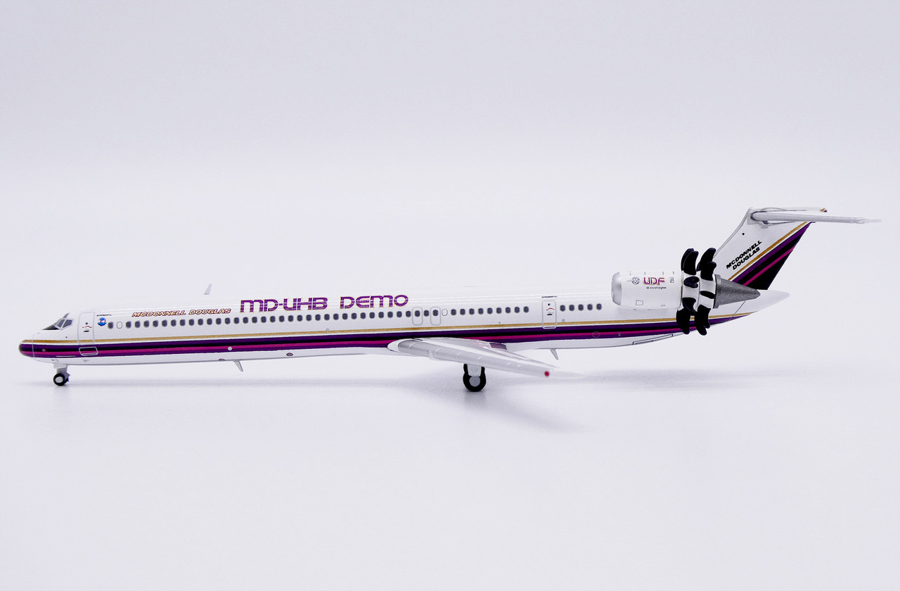 JC Wings House Color McDonnell Douglas MD-81 