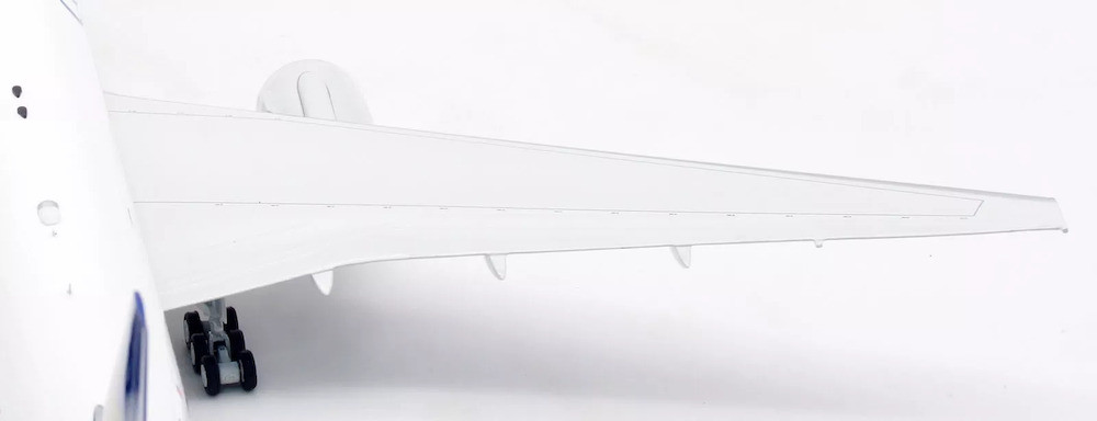 Inflight200 Continental Airlines Boeing 777-224/ER N78001 with