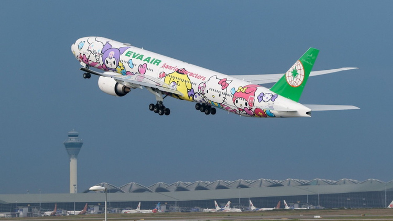 EVA AIR エバー航空 777-300ER ハローキティ LOLLY PH EVA AIR エバー航空 777-300ER ハローキティ LOLLY PH Flight